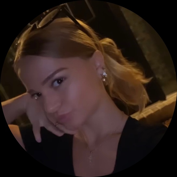 emilybridgesxo4